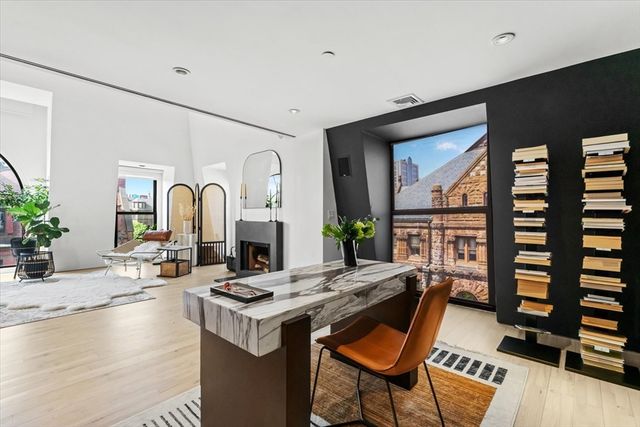 201 Newbury St 506, Boston, MA 02116