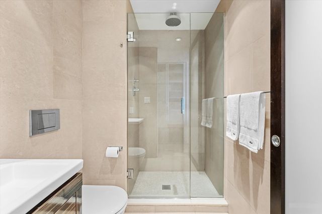 201 Newbury St 506, Boston, MA 02116