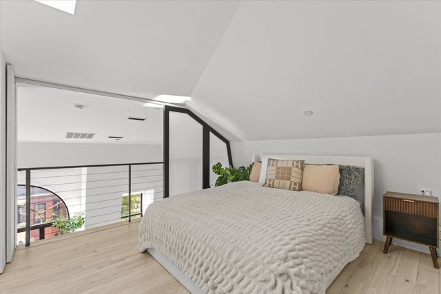 201 Newbury St 506, Boston, MA 02116