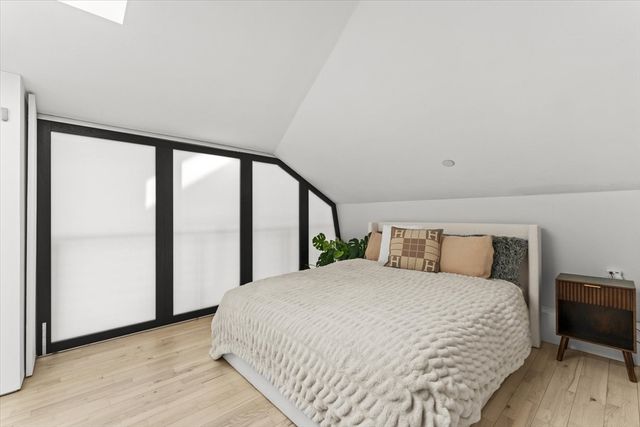 201 Newbury St 506, Boston, MA 02116