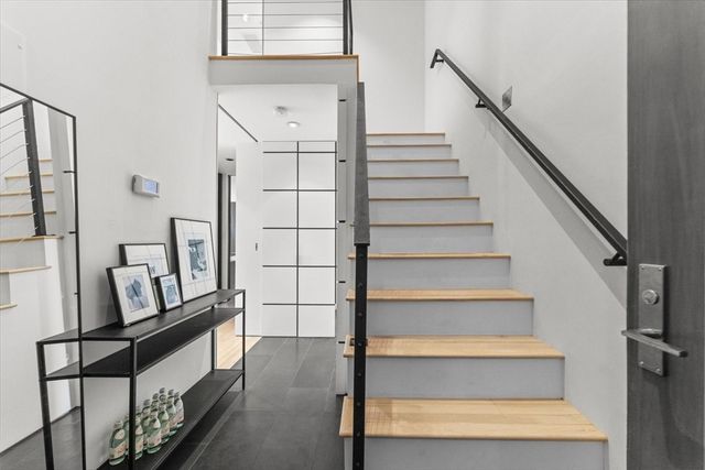 201 Newbury St 506, Boston, MA 02116