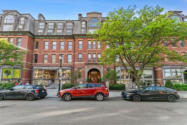 201 Newbury St 506, Boston, MA 02116