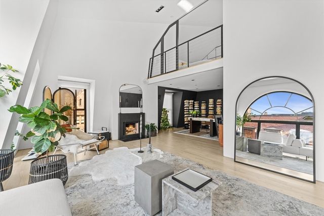 201 Newbury St 506, Boston, MA 02116
