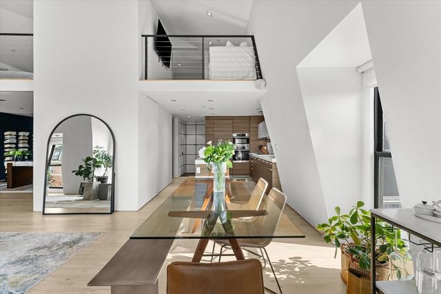 201 Newbury St 506, Boston, MA 02116