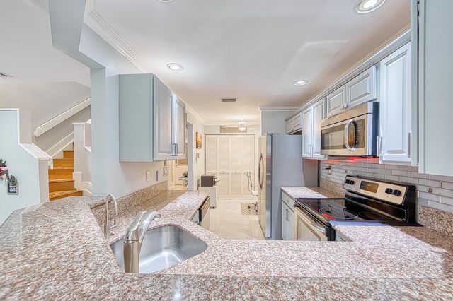 5235 Sapphire Valley, Boca Raton, FL 33486