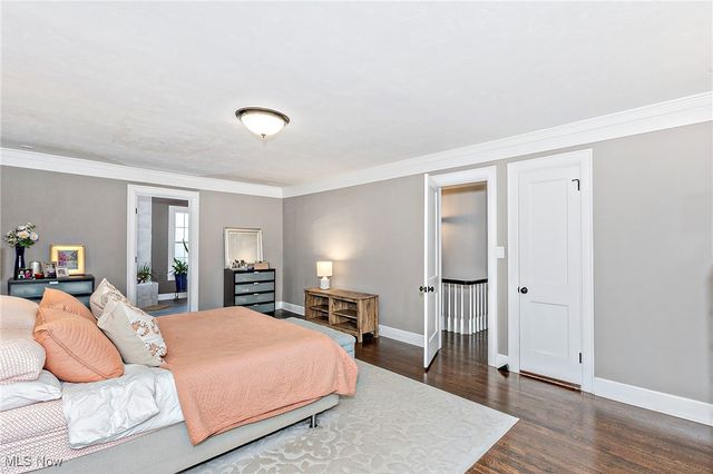 3006 Montgomery Road, Shaker Heights, OH 44122