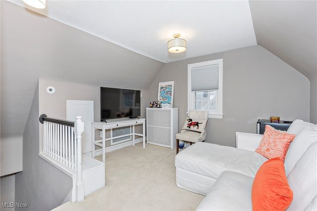 3006 Montgomery Road, Shaker Heights, OH 44122