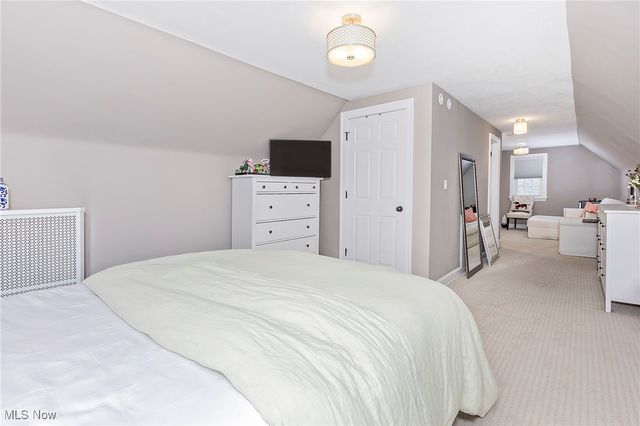 3006 Montgomery Road, Shaker Heights, OH 44122