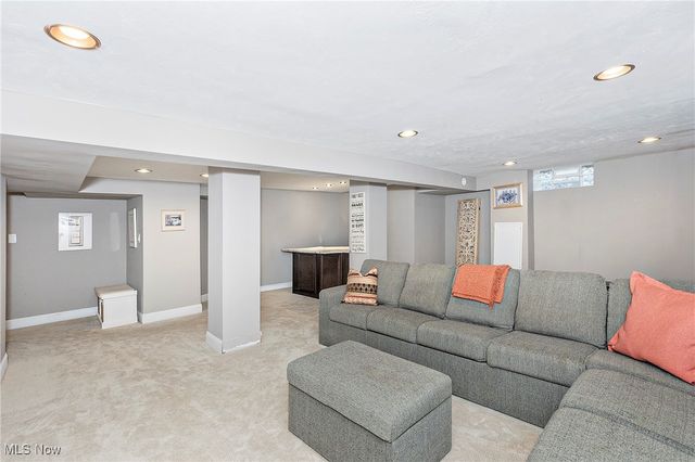 3006 Montgomery Road, Shaker Heights, OH 44122