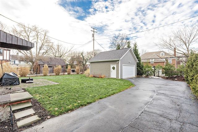 3006 Montgomery Road, Shaker Heights, OH 44122