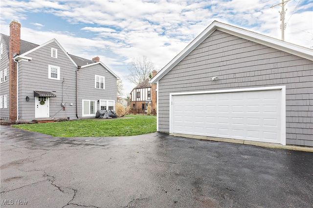 3006 Montgomery Road, Shaker Heights, OH 44122