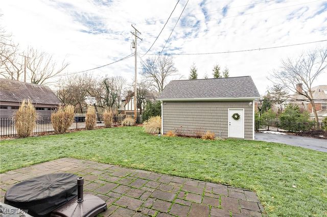 3006 Montgomery Road, Shaker Heights, OH 44122