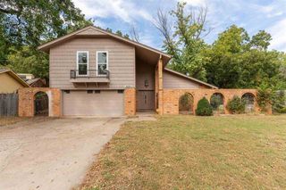 3020 NE Kingsbriar Dr, Lawton, OK 73507