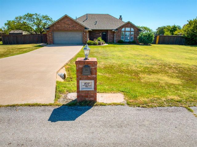 107 NW valleybrook, Lawton, OK 73505