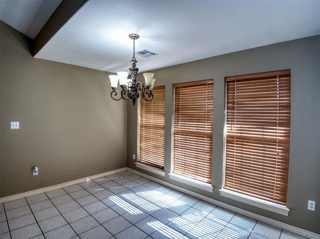 107 NW valleybrook, Lawton, OK 73505