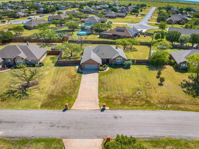 107 NW valleybrook, Lawton, OK 73505
