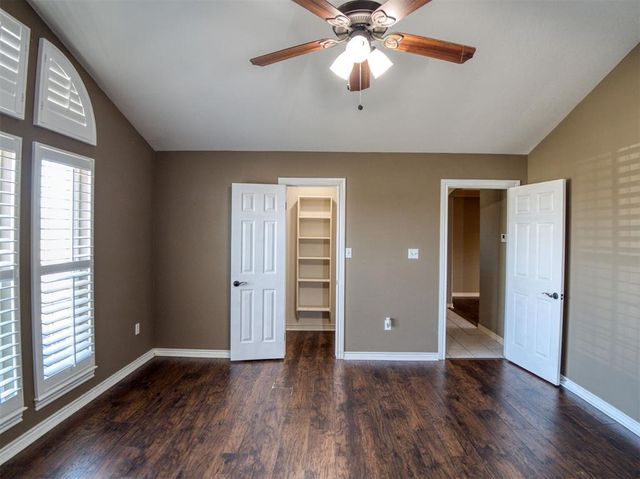 107 NW valleybrook, Lawton, OK 73505