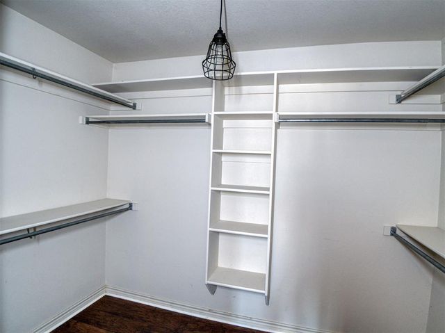 107 NW valleybrook, Lawton, OK 73505