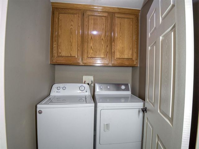 107 NW valleybrook, Lawton, OK 73505