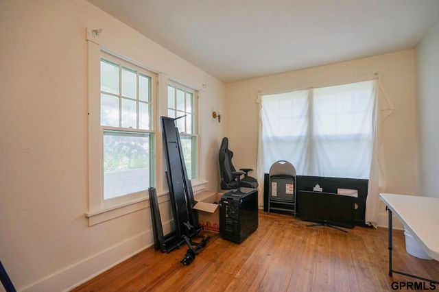 7717 N 39th Street, Omaha, NE 68112