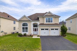 50 Dahlia Ct, Piscataway Twp., NJ 08854