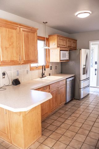 1001 Neely Ave, Midland, TX 79705