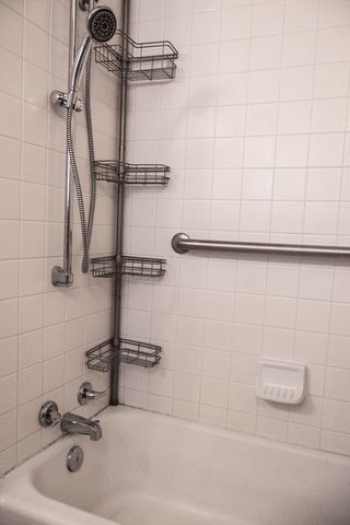 1001 Neely Ave, Midland, TX 79705