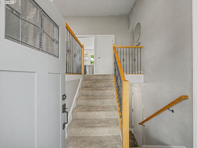 1479 Sw WILLOWBROOK Ct, Gresham, OR 97080
