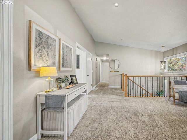 1479 Sw WILLOWBROOK Ct, Gresham, OR 97080