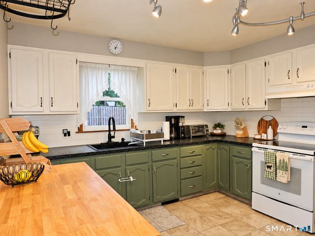344 Charles Street, Torrington, CT 06790
