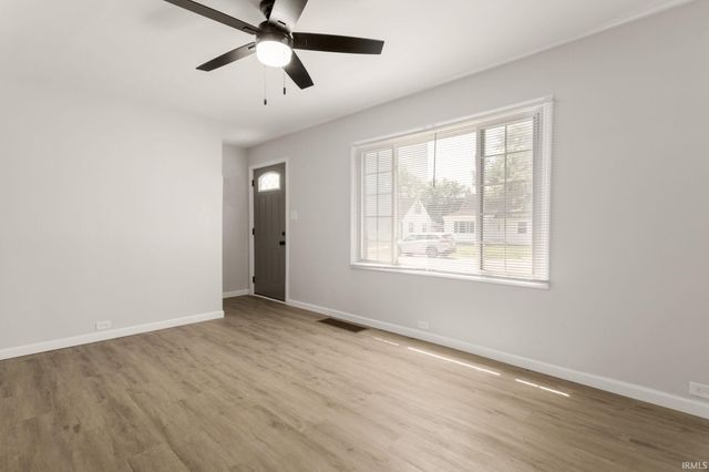 4609 Meadow Lane, South Bend, IN 46619