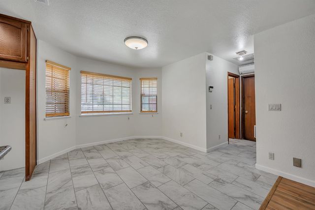 5990 Barton Road, Loomis, CA 95650