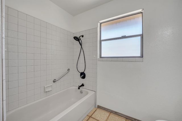 5990 Barton Road, Loomis, CA 95650