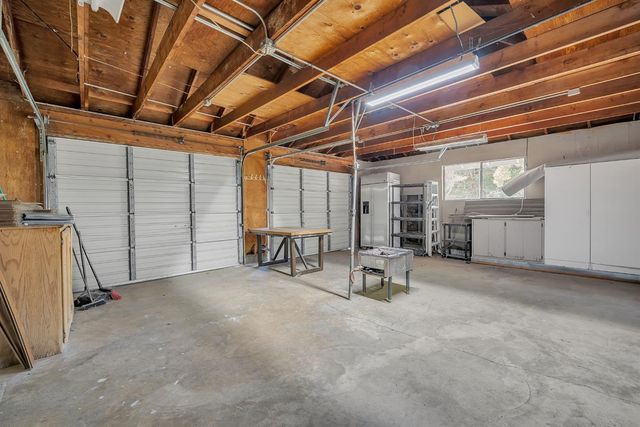 5990 Barton Road, Loomis, CA 95650