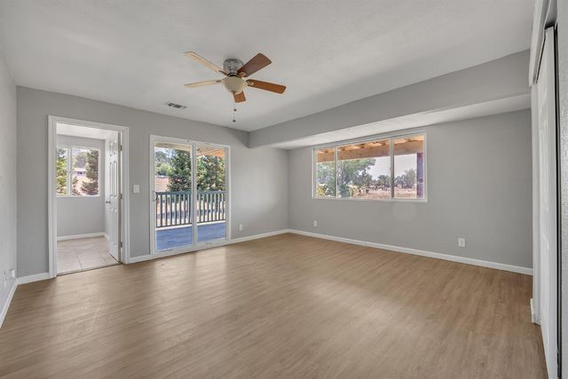 5990 Barton Road, Loomis, CA 95650