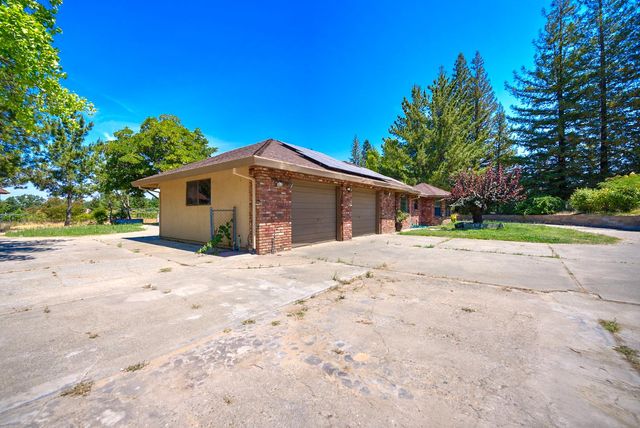 5990 Barton Road, Loomis, CA 95650