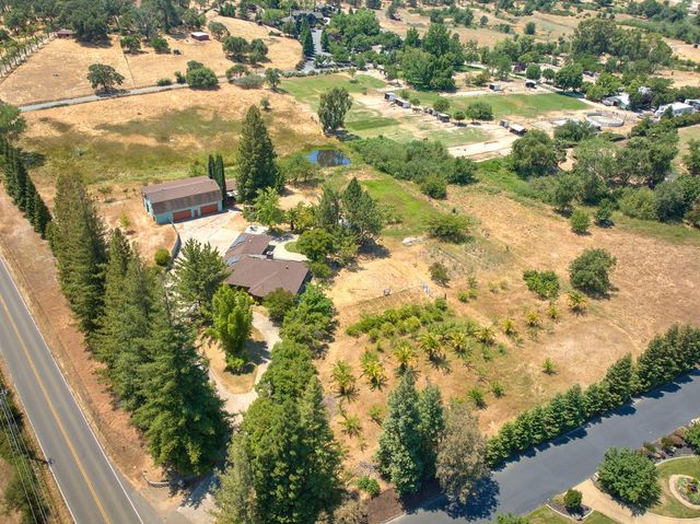 5990 Barton Road, Loomis, CA 95650