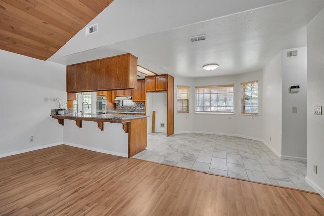 5990 Barton Road, Loomis, CA 95650