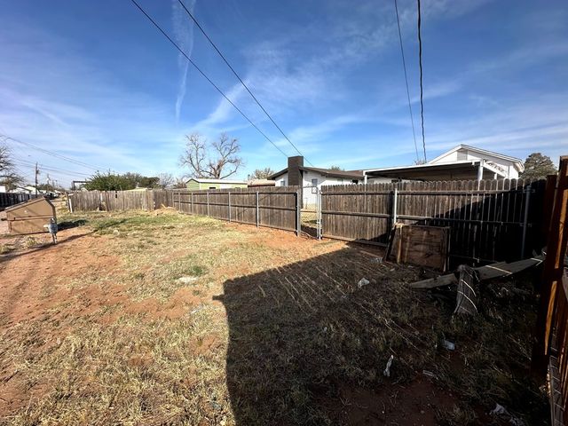 1208 E 56th St, Odessa, TX 79762