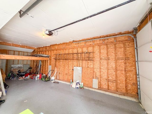 50675 Yorkview Drive, Granger, IN 46530