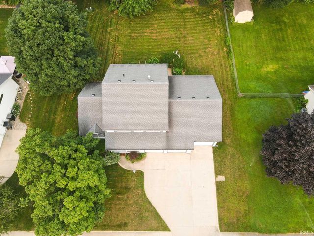 50675 Yorkview Drive, Granger, IN 46530
