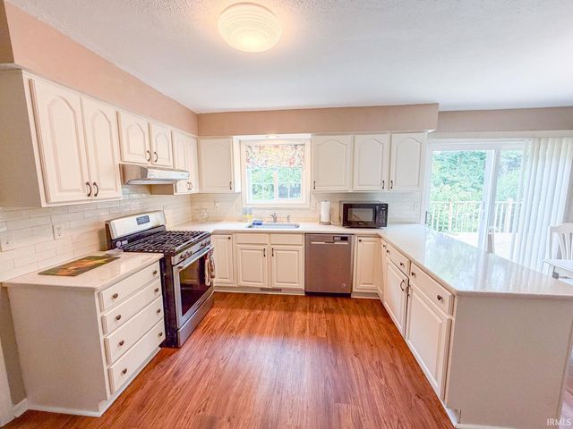 50675 Yorkview Drive, Granger, IN 46530
