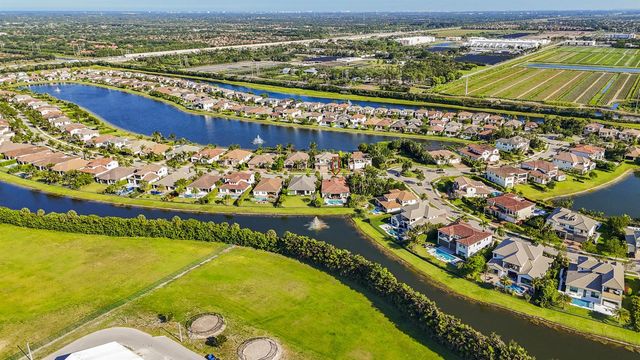 9387 Grand Prix Lane, Boynton Beach, FL 33472