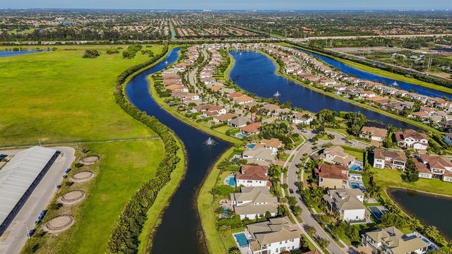 9387 Grand Prix Lane, Boynton Beach, FL 33472
