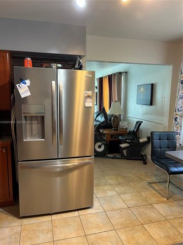 124 NW 6th Ave, Hallandale Beach, FL 33009