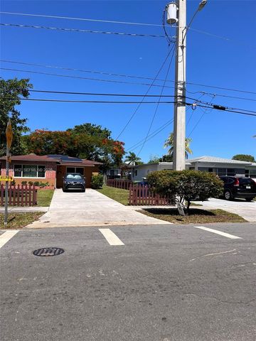 124 NW 6th Ave, Hallandale Beach, FL 33009
