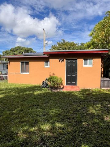 124 NW 6th Ave, Hallandale Beach, FL 33009