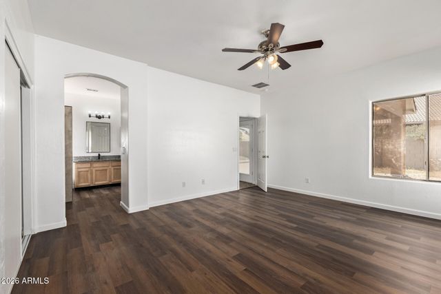 8320 W APACHE Street, Tolleson, AZ 85353