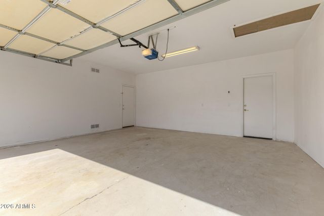 8320 W APACHE Street, Tolleson, AZ 85353