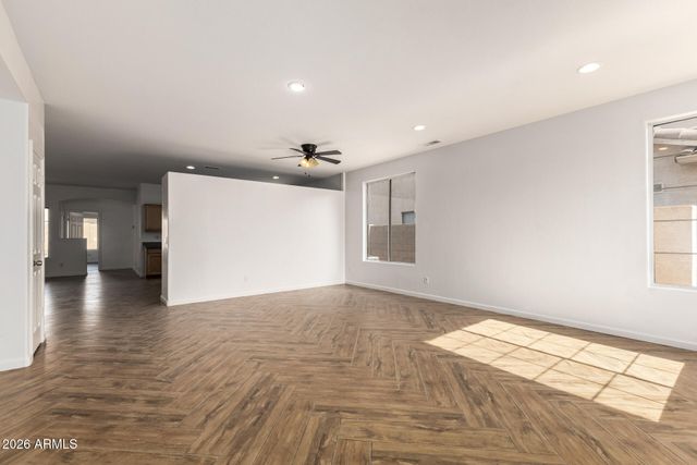 8320 W APACHE Street, Tolleson, AZ 85353